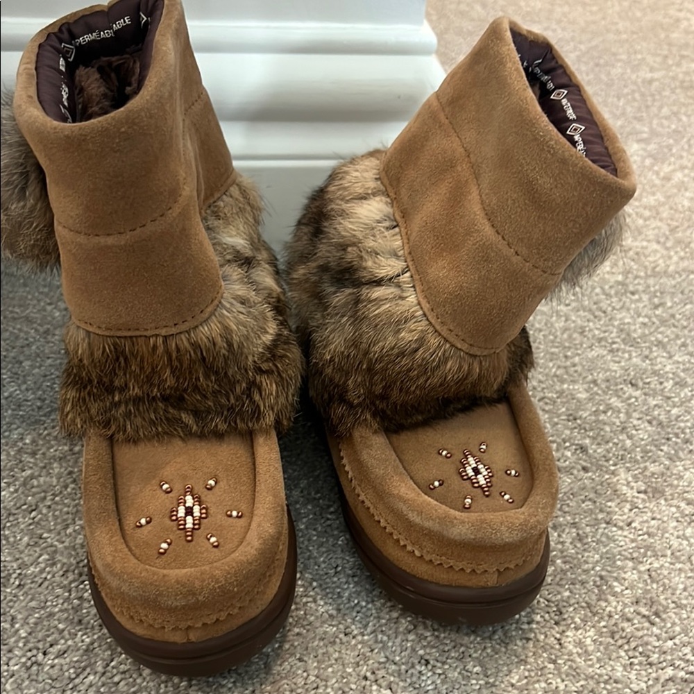 Brown Fur-Lined Women's Boots